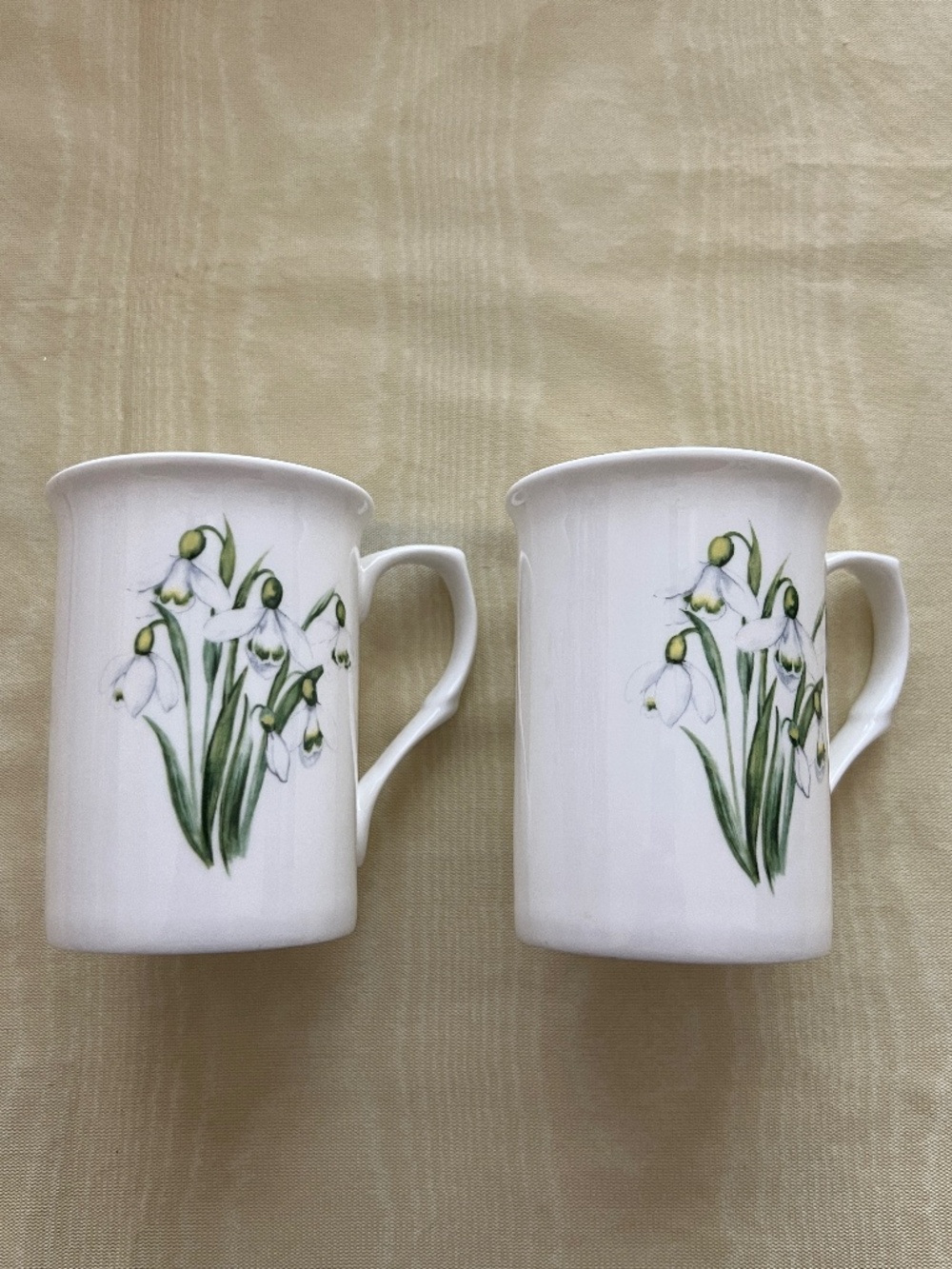 SNOWDROP FINE BONE CHINA MADE ENGLAND by ADDERLEY TWO MUGS 4"